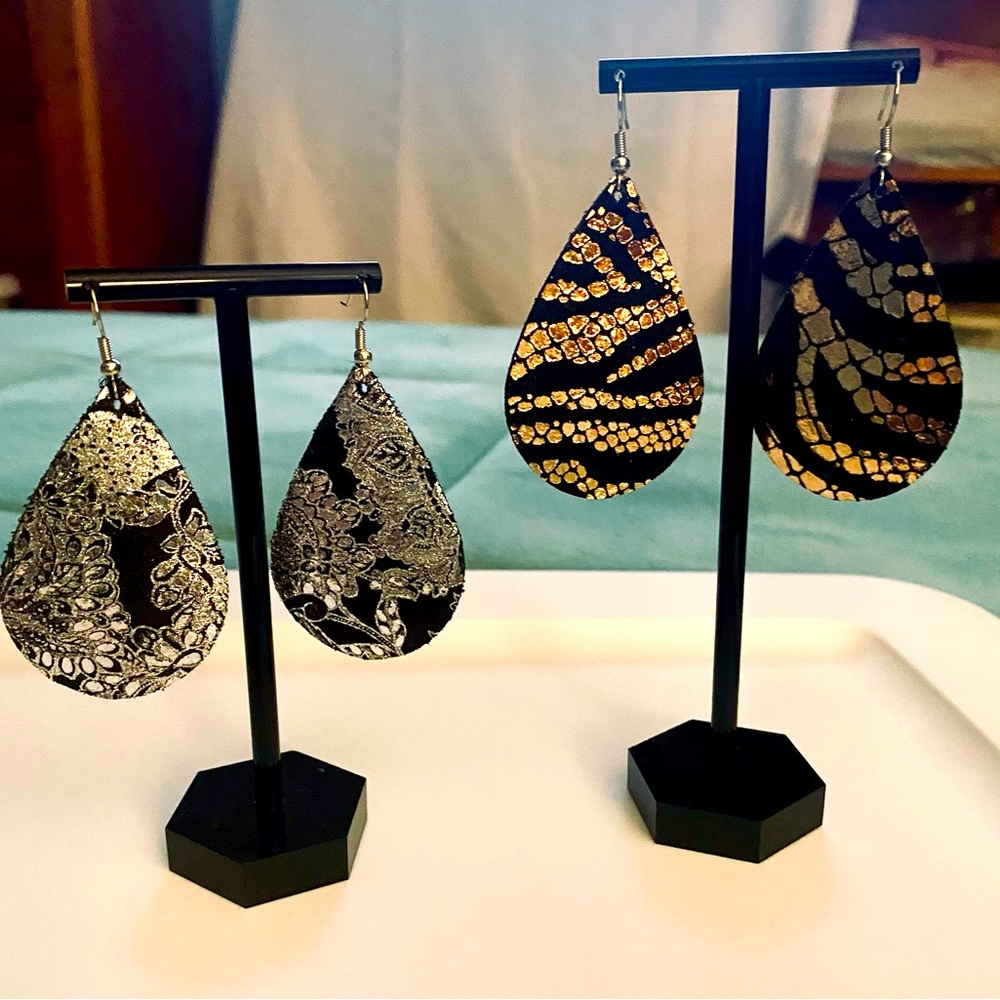 Set of 2 Custom Made Metallic Teardrop Dangle Earrings
